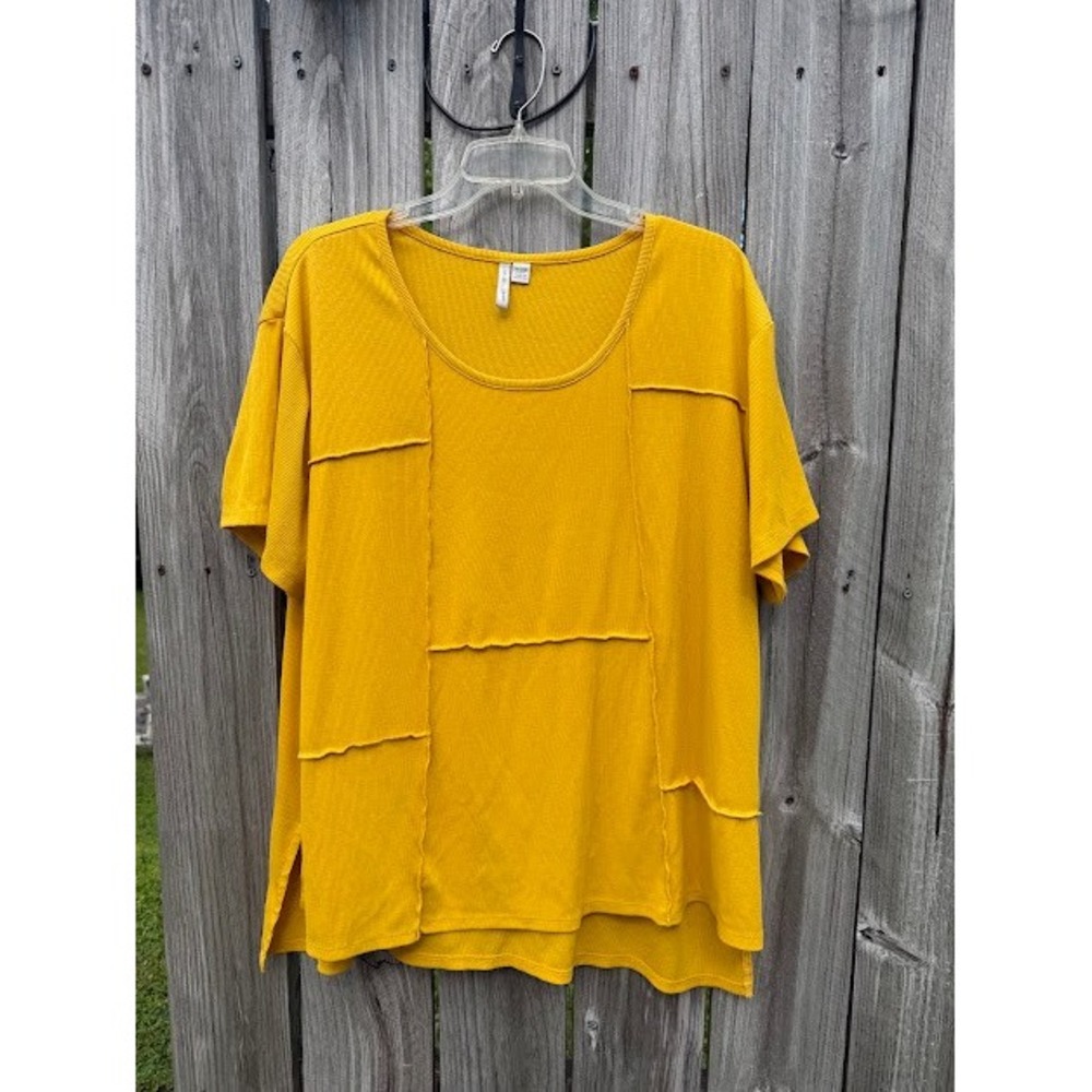 Boho Live Well Lifestyle Top Women 18/20W Yellow Ribbed Patchwork Raw Seam Tee